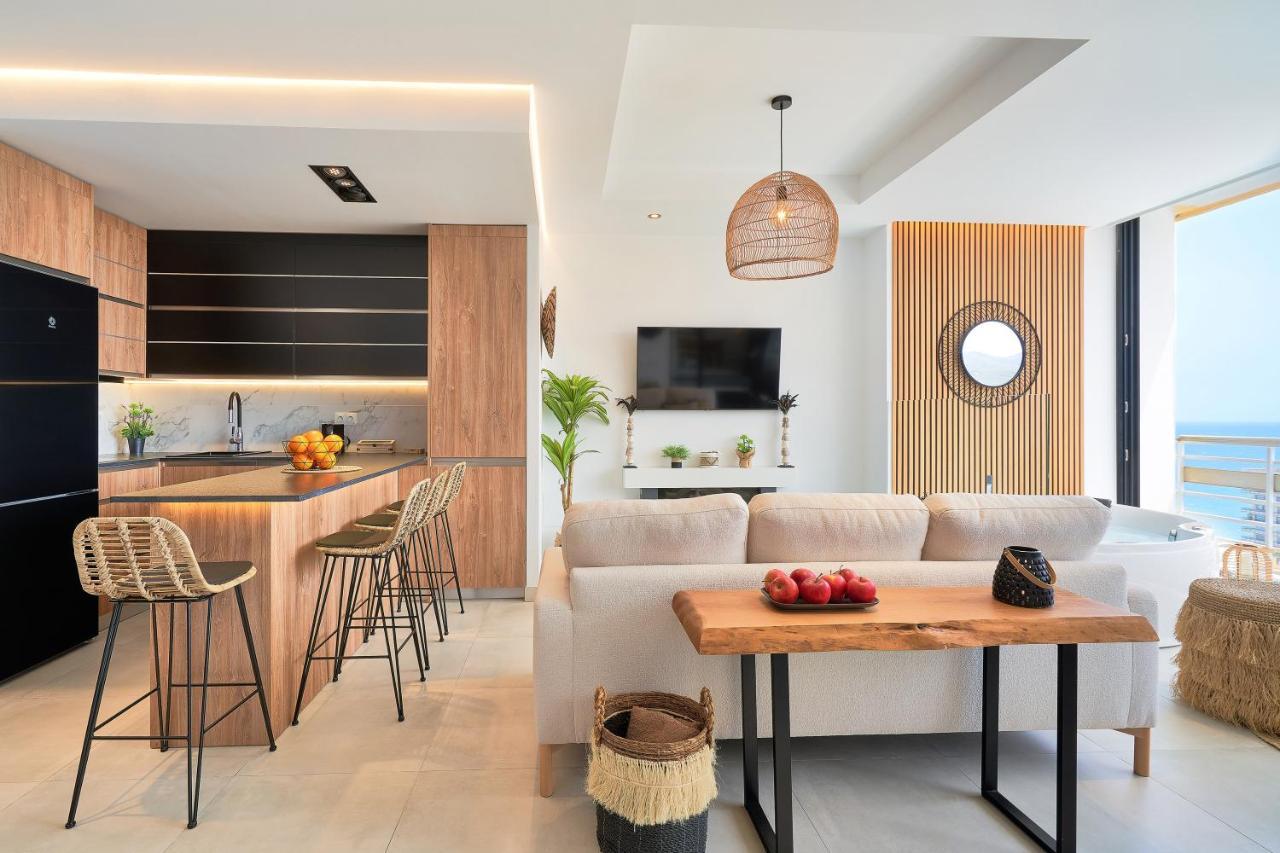 Pura Vida Luxury Apartment With Jacuzzi Torremolinos Eksteriør billede